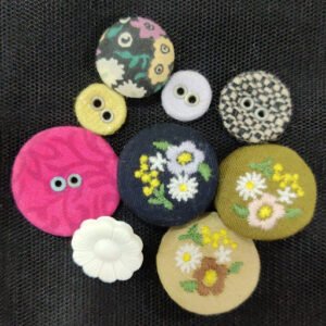 Fabric-covered Buttons